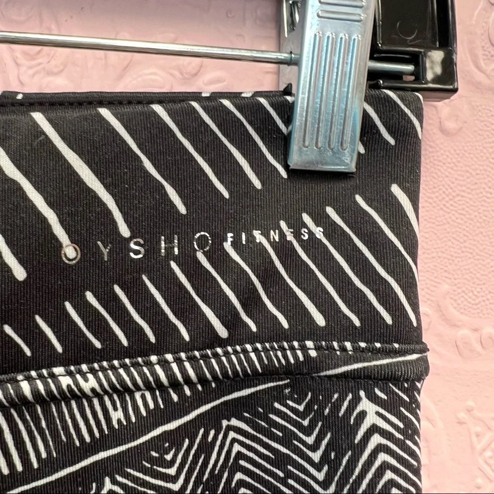 OYSHO leggings black and white patterned leggings zip pocket rear waist.… - Picture 6 of 8